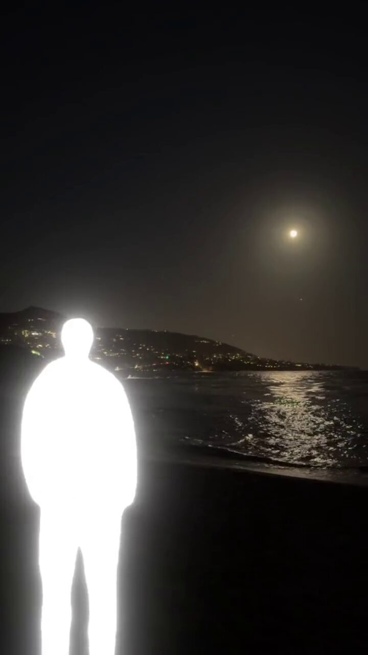 Glowing Person CapCut Template